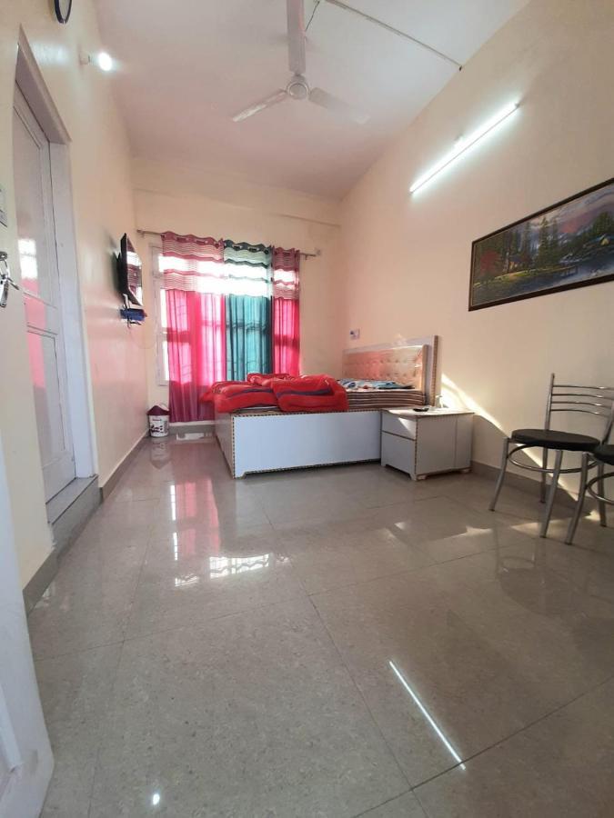 City Crown Guest House Sundarnagar Ngoại thất bức ảnh