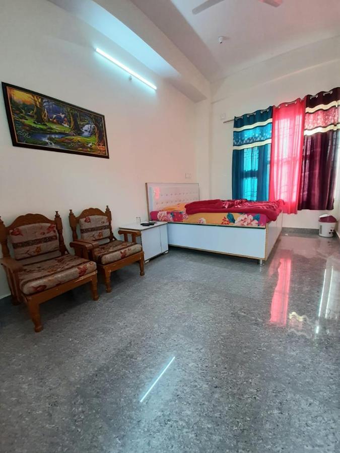 City Crown Guest House Sundarnagar Ngoại thất bức ảnh