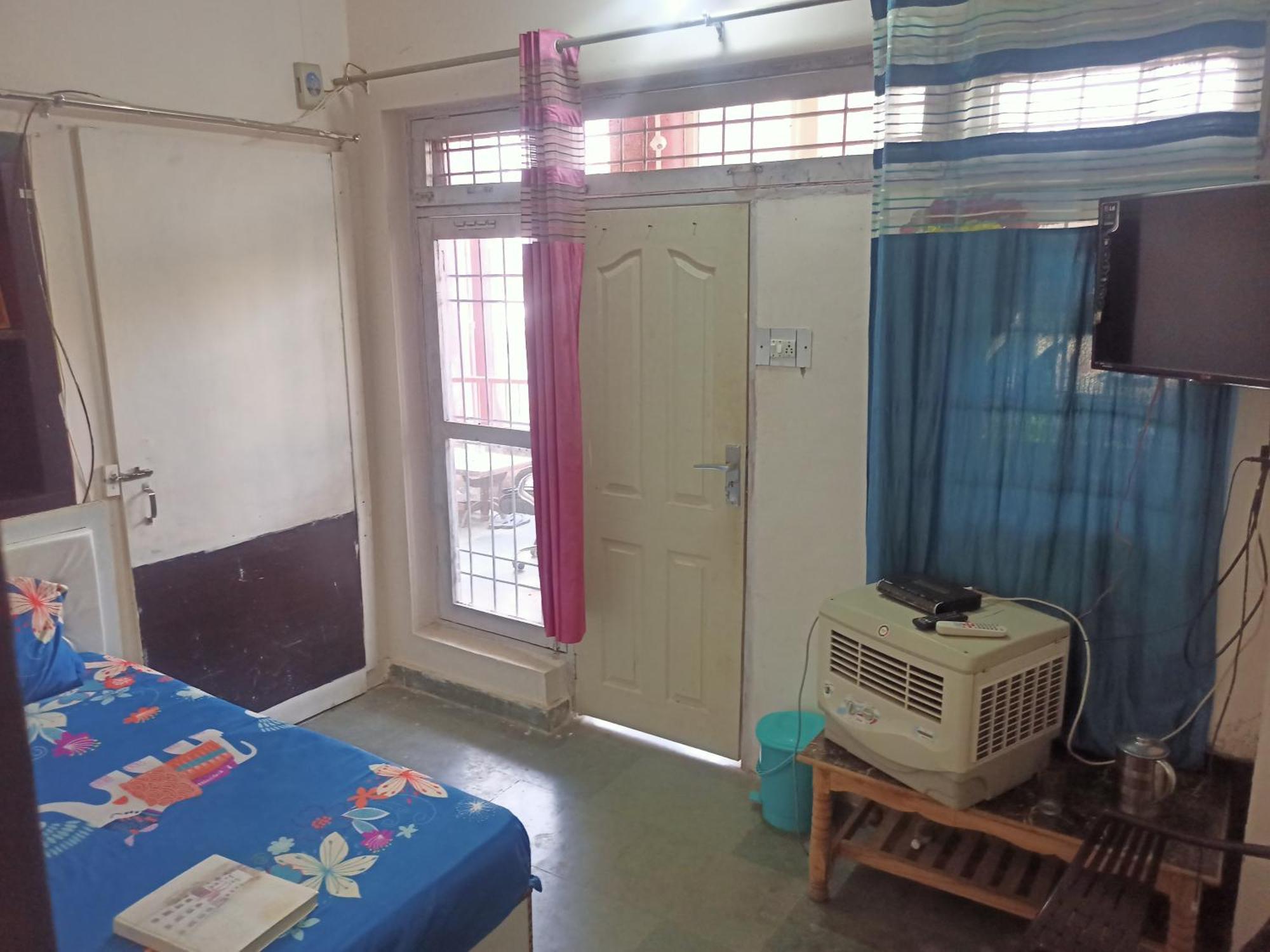 City Crown Guest House Sundarnagar Phòng bức ảnh
